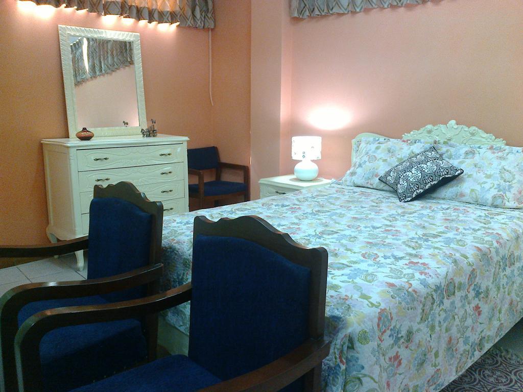 تروخيو Strenua Santa Maria Suites الغرفة الصورة